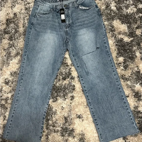 Light Wash Fashion Nova Jeans - Picture 2 of 2